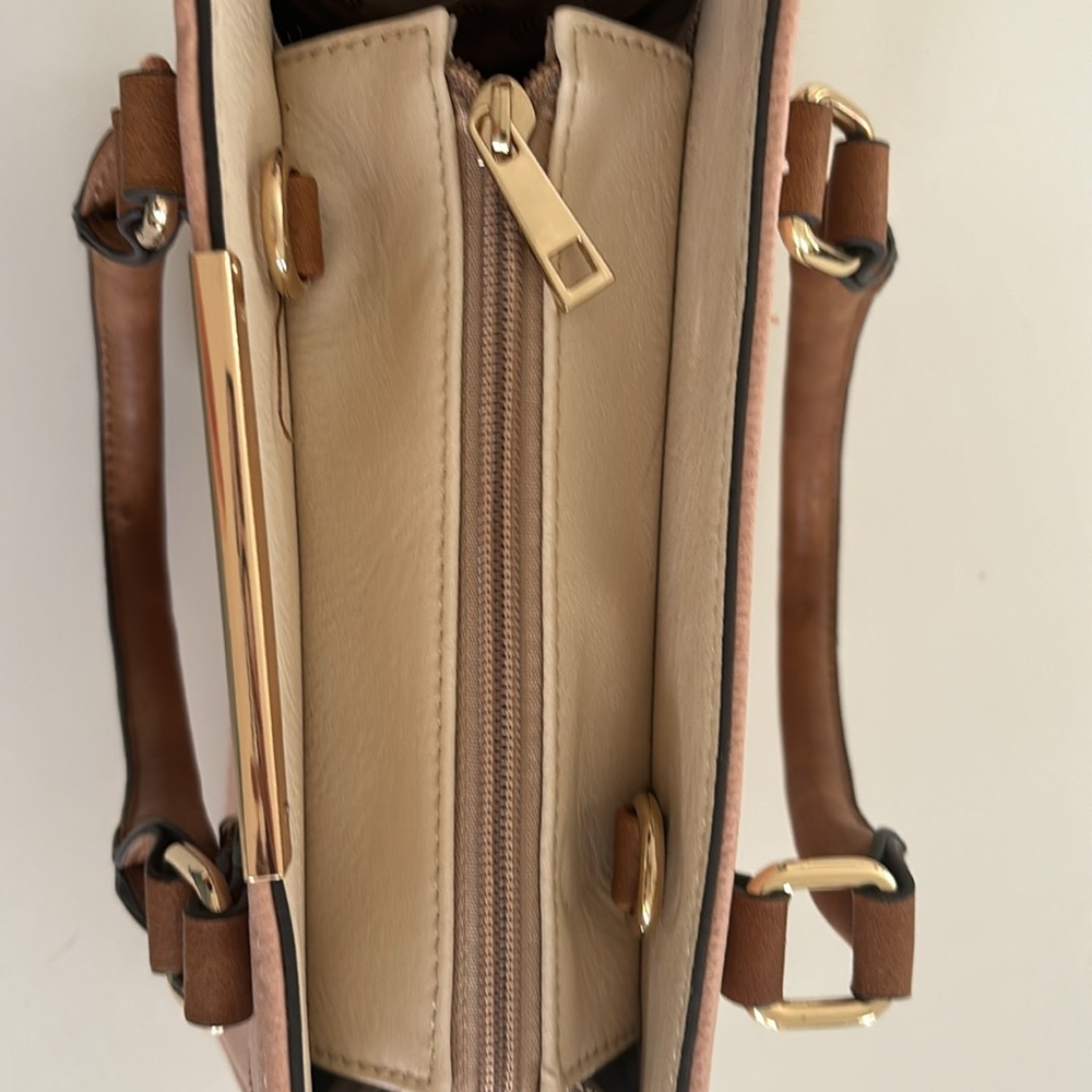 Handbag - Picture 5 of 6